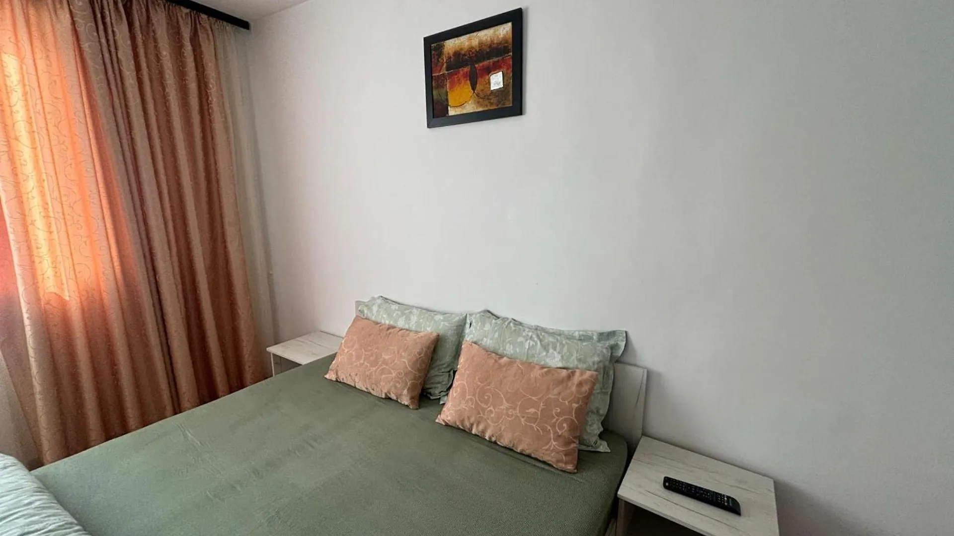 One Room Apartment Ptm 2 Bucharest Romania